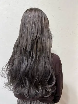 ロング カラー mana .のヘアスタイル