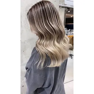 セミロング 🦋MAHO🦋 デザインカラーのヘアスタイル