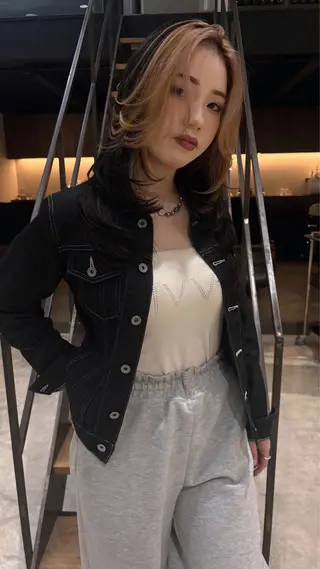 セミロング 【海外風カラー】 ⭐︎DEAN名駅店☆のヘアスタイル