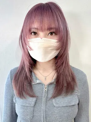 セミロング カラー トレンドヘア🌿 chinariのヘアスタイル