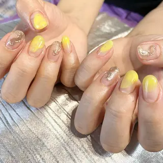 ネイル Flore (フロール)の眉毛・アイブロウイメージ