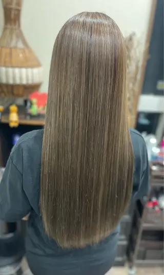 カラー Hair Magic TreAsure所属・Yu kaのヘアスタイル