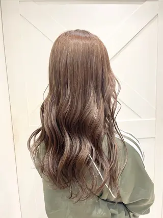 ロング カラー ハイトーンカラー シールエクステのヘアスタイル