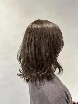 セミロング カラー 大人レイヤー& 透明感カラー💄のヘアスタイル