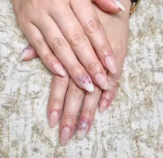 ネイル 鈴木 すみれのネイルデザイン