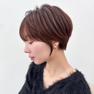 ショート ショート/レイヤー/ 縮毛矯正/ 渡邊莉玖のヘアスタイル