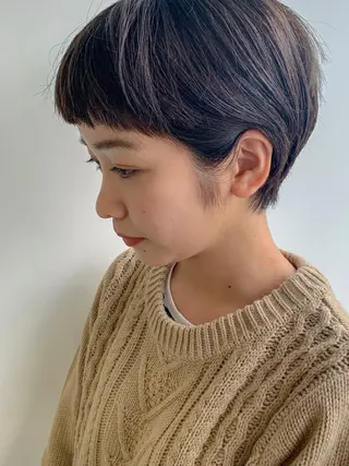 ショート nuu所属・💜ショート💜 ウルフ、ボブ二色亜美のヘアスタイル