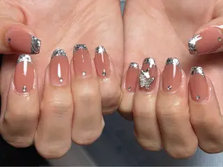 ネイル Rela・S アロマリンパ、ハイパーナイフ、痩身、小顔所属・Mika 🩵のネイルデザイン