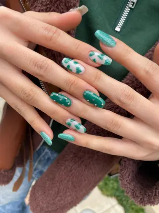 ロング カラー ヘアアレンジ キッズ ネイル マツエク・マツパ アイブロウ 福田 加奈のネイルデザイン