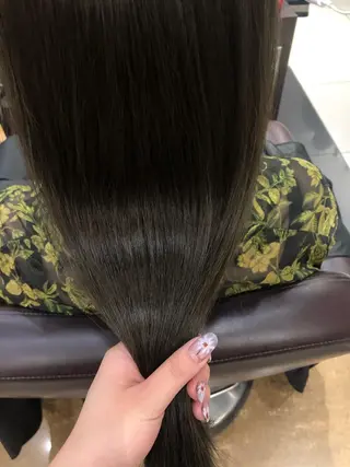 カラー hina☺︎ 髪質改善/ストレートのヘアスタイル