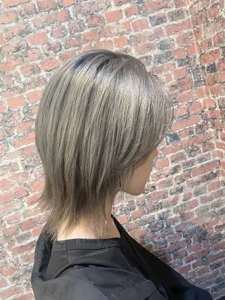 ショート ブリーチ特化🎖️ピ ンクカラー高橋さやかのヘアスタイル