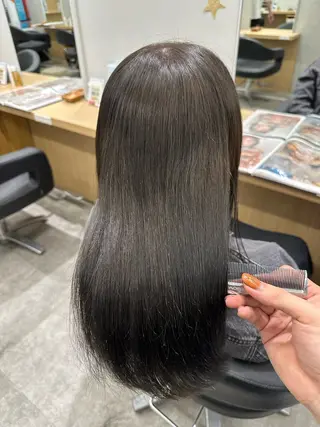 セミロング 透明感🫧/ブリーチ /永田　汰伊智のヘアスタイル