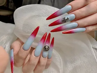 ネイル ENsalon AKIRAのネイルデザイン