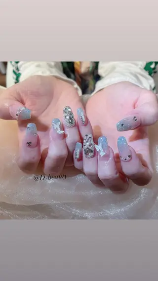 ネイル D-BEAUTY Nailsalonのネイルデザイン