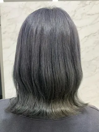 セミロング in'dexhair U所属・ブリーチ🌈ハイトー ンカラー ✨アニカ✨のヘアスタイル