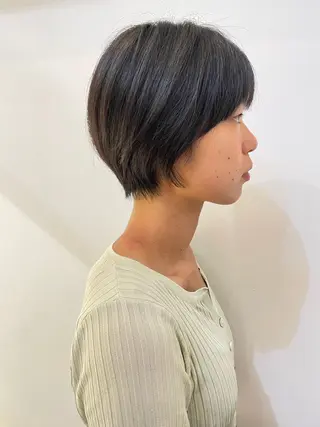 ショート ボブ ブリーチ/miinaのヘアスタイル