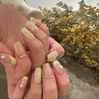 ネイル マツエク・マツパ アイブロウ feey ⁑erinaのネイルデザイン