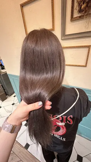 ロング カラー 河野 穂香のヘアスタイル