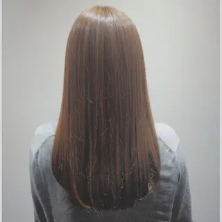 ロング カラー リゾートサロン エム バイ ヴァローレ
所属・タナカ *歴10年以上*のヘアスタイル
