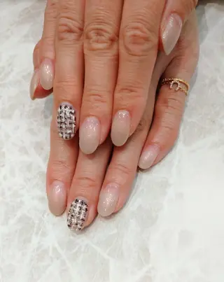 ネイル 會田 瑠衣のネイルデザイン