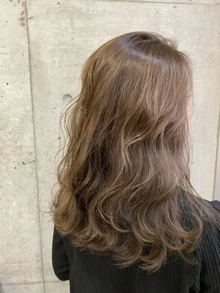 ロング カラー 大栗 佑也  髪質改善のヘアスタイル