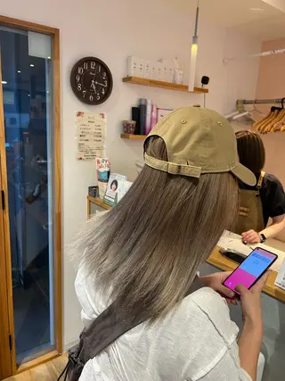 セミロング カラー Kazu .Kのヘアスタイル