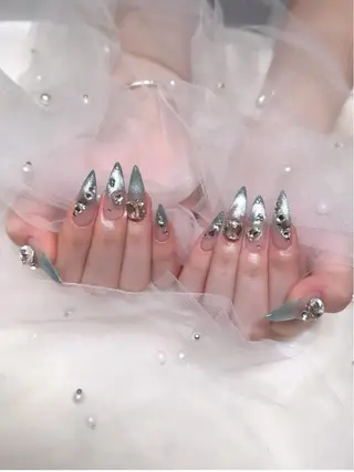 ネイル Lina nail所属・Lunaa 池袋のネイルデザイン