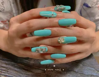 ネイル MOA NAIL所属・MoaNail🫶 Yoshiのネイルデザイン