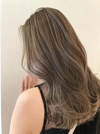 ロング カラー 湯田実津希🤎 ﾐﾙｸﾃｨ専門のヘアスタイル