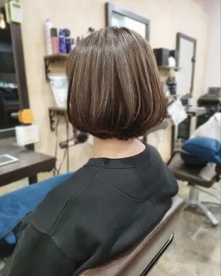 ショート カラー sepiage trois所属・酒井 亜希のヘアスタイル