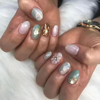 ロング カラー ヘアアレンジ キッズ ネイル マツエク・マツパ 福田 加奈のネイルデザイン