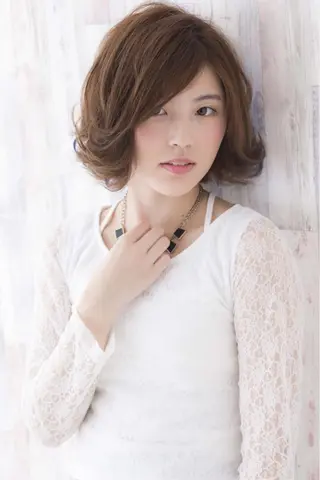 ショート カラー パーマ 金崎 新吾のヘアスタイル