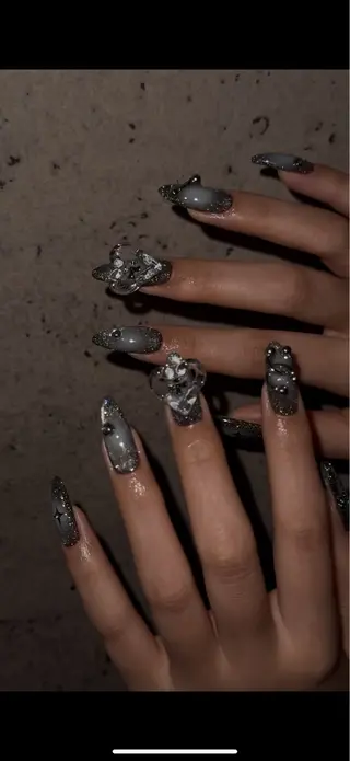 ネイル Sarina ⋆⭒˚ mavieのネイルデザイン