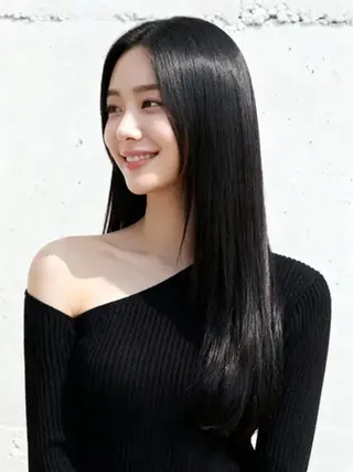 セミロング 韓国レイヤーカット 🫧大阪梅田レイヤーのヘアスタイル