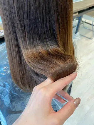 ロング ベージュ/インナー カラー🤍Rieのヘアスタイル