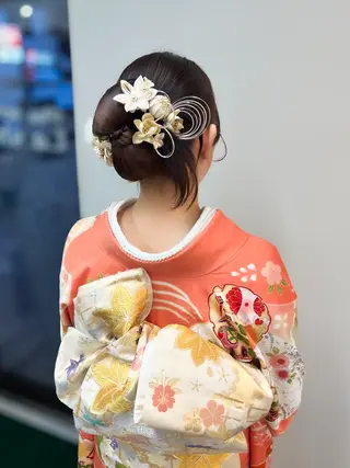 セミロング ヘアアレンジ Hair salon Lashic所属・繁華街のヘアメさん/ 麻貴のヘアスタイル