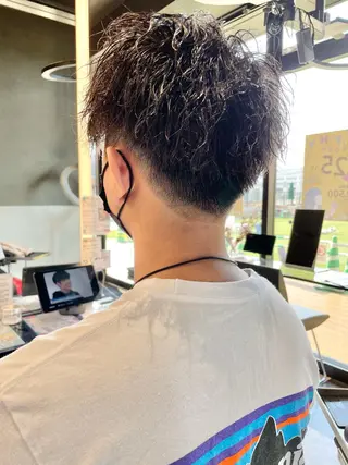 ショート パーマ メンズ メンズヘア特化 崎田 成人のヘアスタイル
