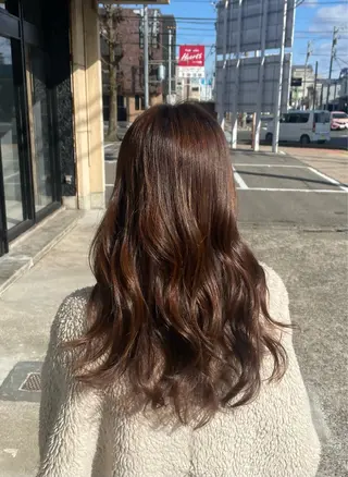 ロング 見奈美 凜のヘアスタイル