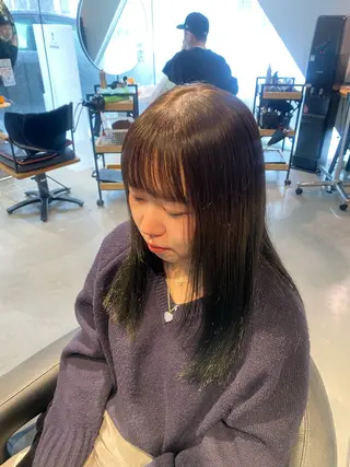 ロング APREKO 葵のヘアスタイル