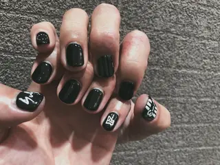 ネイル NEO Beauty Salon所属・𝐍𝐄𝐎 𝐉𝐔𝐑𝐈のネイルデザイン