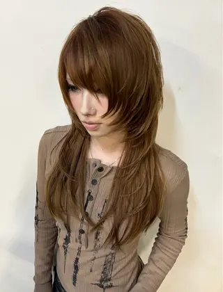 ロング カラー デザインカラー⭐︎★ 🐆hyo🐆のヘアスタイル