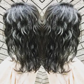 セミロング カラー N° jillva ♦️川端裕司♦️のヘアスタイル