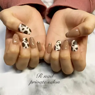 ネイル R nailのネイルデザイン