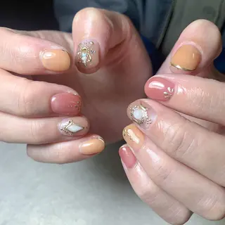 ネイル atelier　FIORITURA所属・FIORITURA aiのネイルデザイン