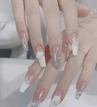 ネイル 安田 友梨のネイルデザイン