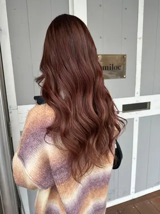 ミディアム miloc MOMOKAのヘアスタイル