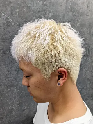 ショート カラー 盛林 桜成のヘアスタイル