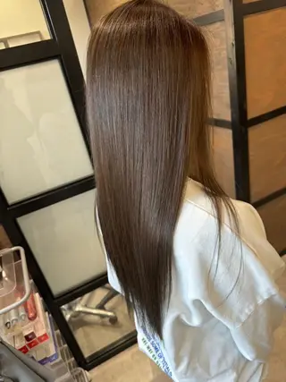 ロング カラー N° rico 名駅のヘアスタイル