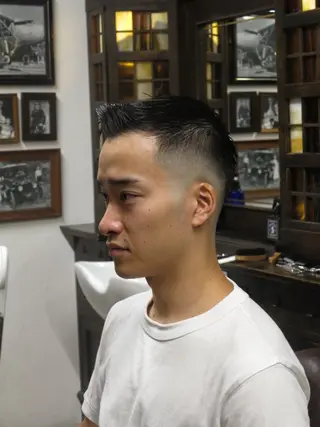 メンズ Wolfman Barber Shop神宮前店所属・イ センウのヘアスタイル