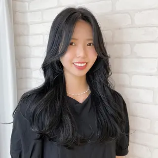 ロング カラー abilita AZUSAのヘアスタイル